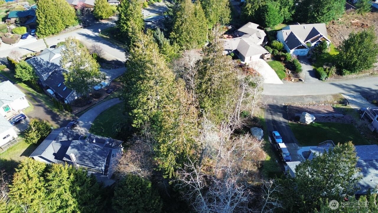 2025 Baldwin Lane