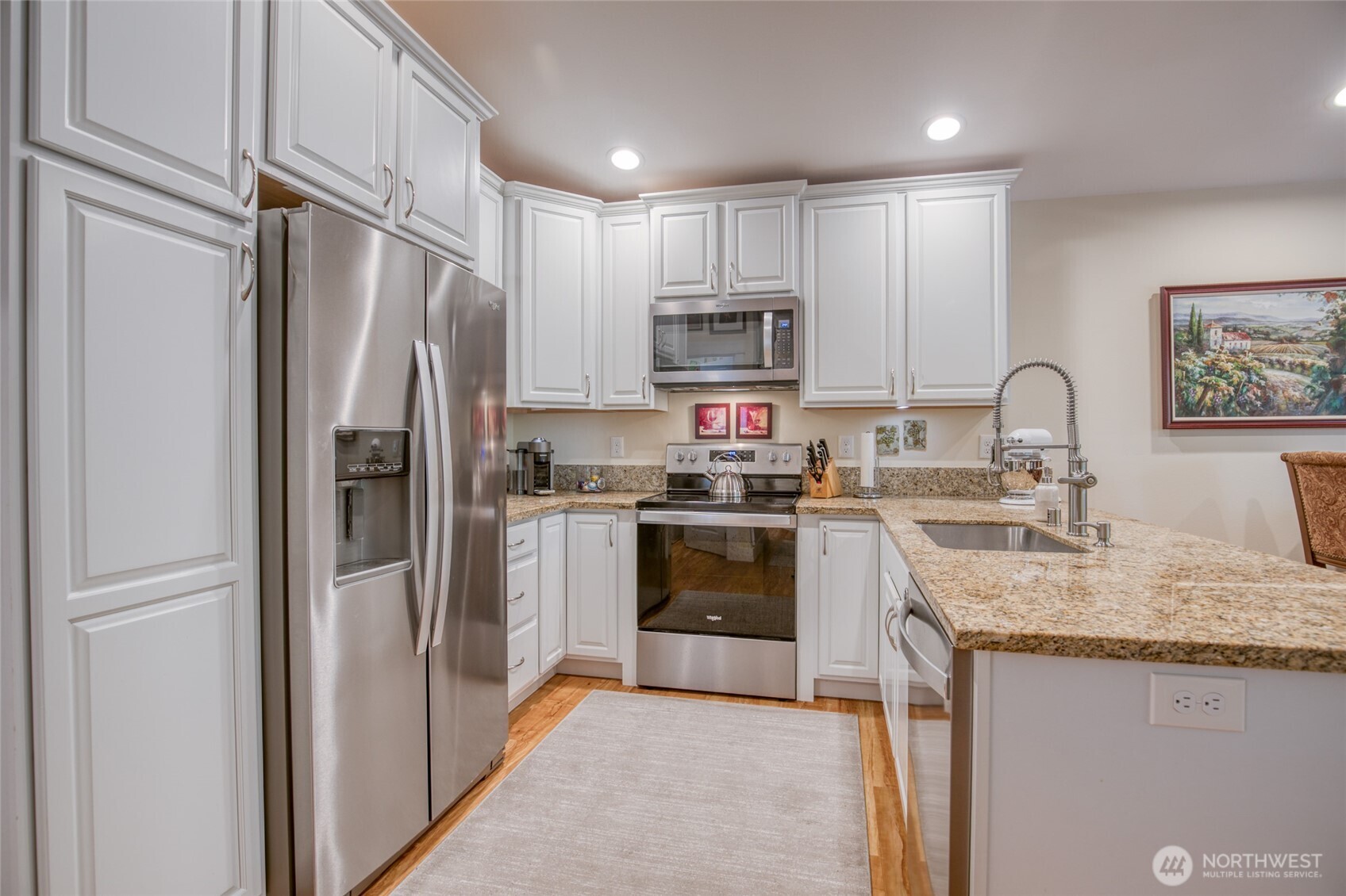 789 Island Circle SE