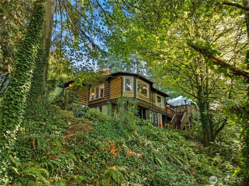 6017 64th Street W