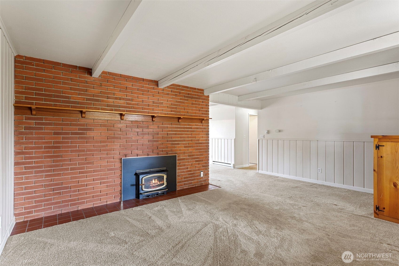 8821 52nd Drive NE