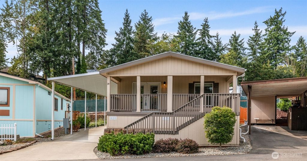 Photo of 2101 S 324th Street #14, Federal Way, WA 98003 (MLS # 2425093)