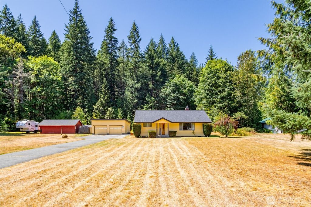 Photo of 26618 469th Avenue NE, Darrington, WA 98241 (MLS # 2408994)