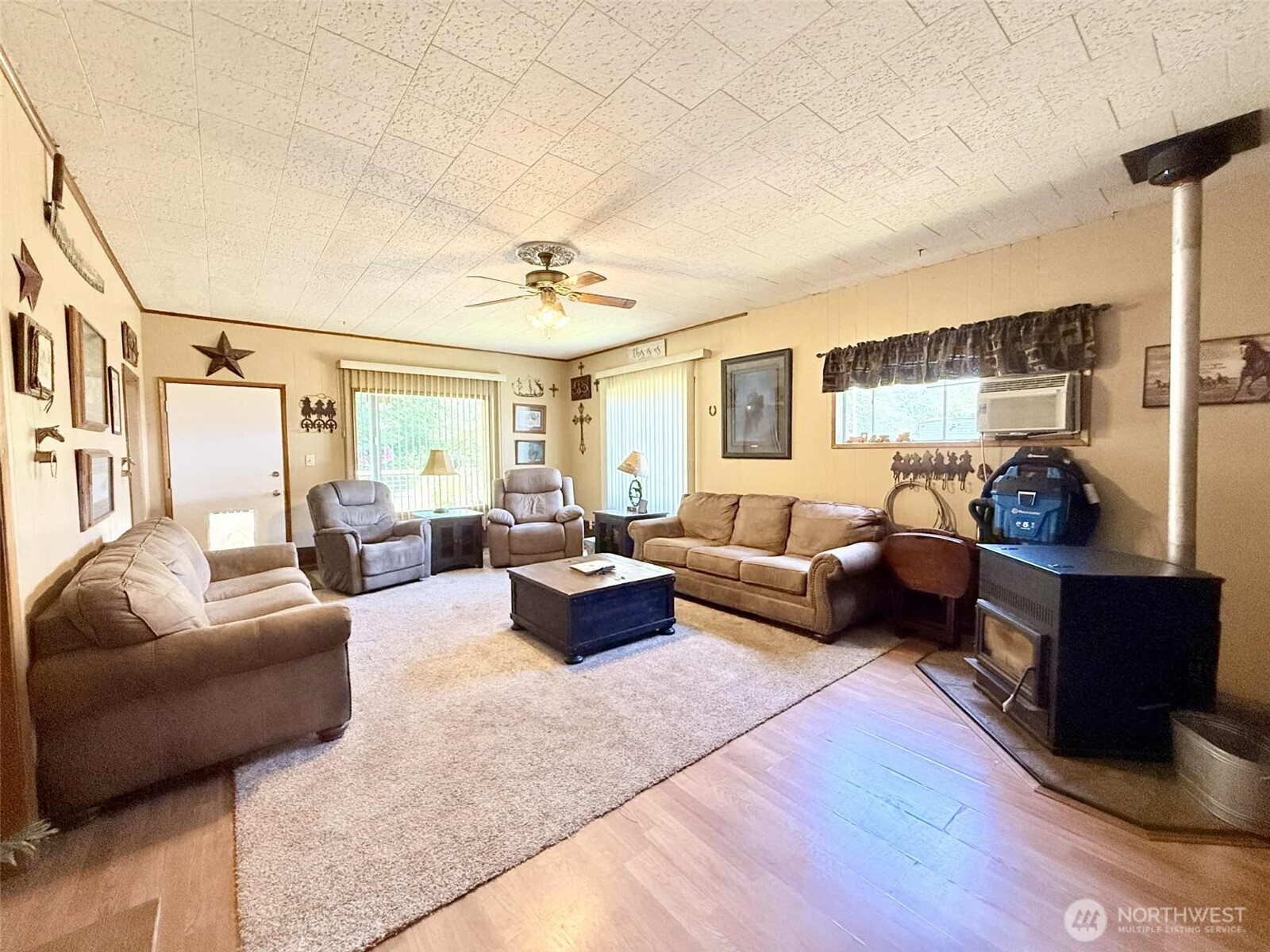 15 S Heise Road