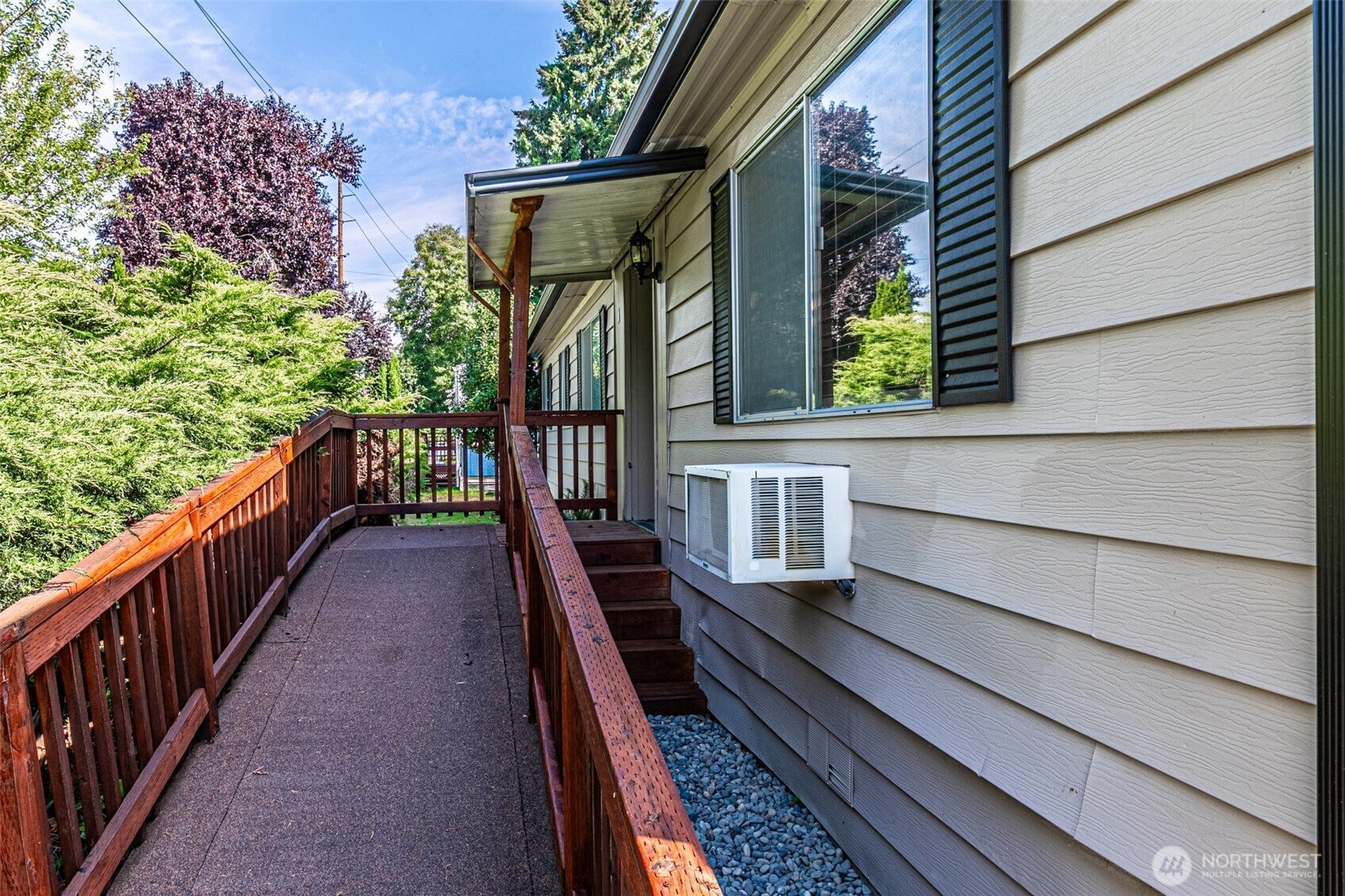 8401 143rd Avenue Ct E 33