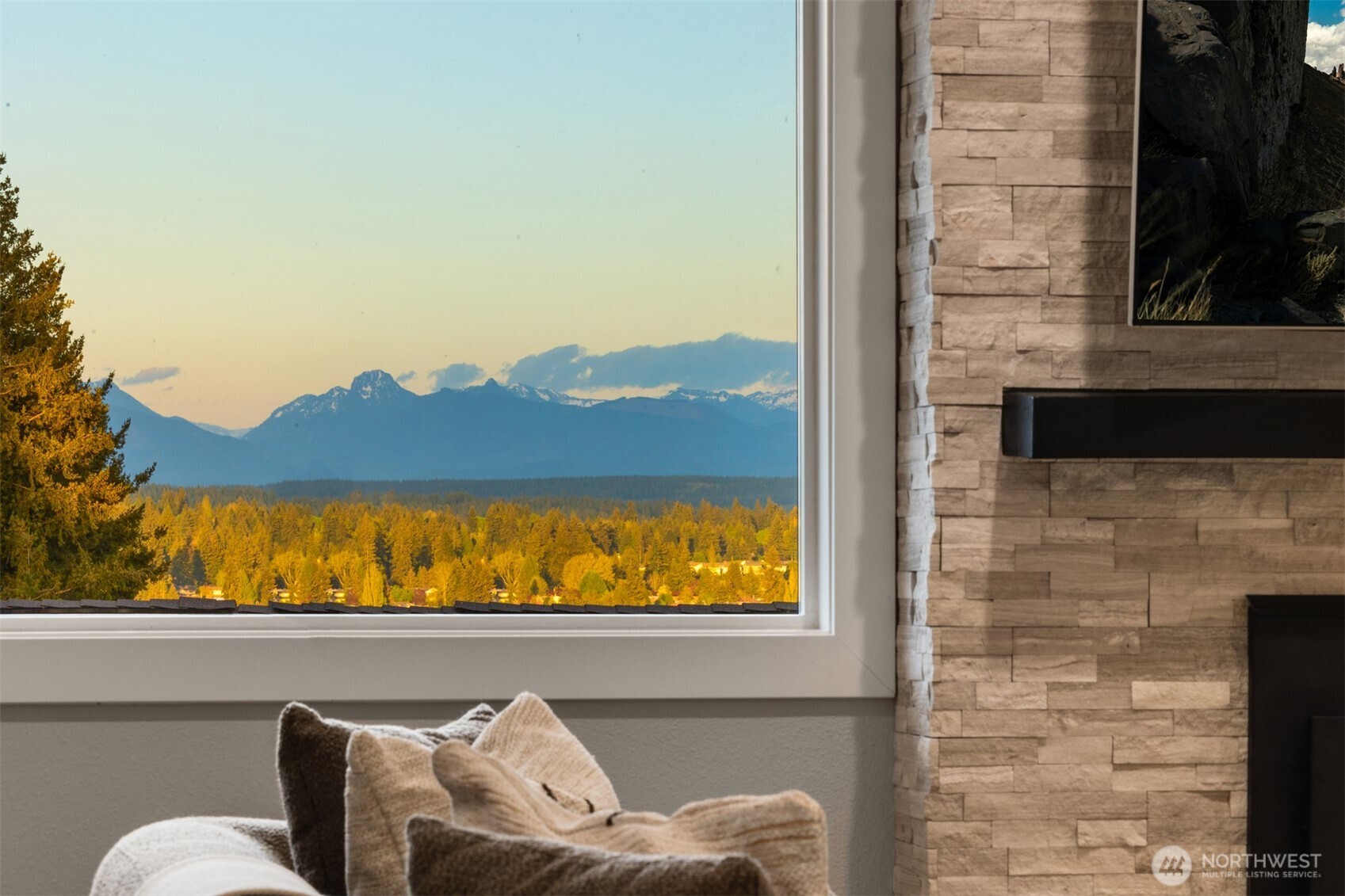 13720 94th Avenue NE