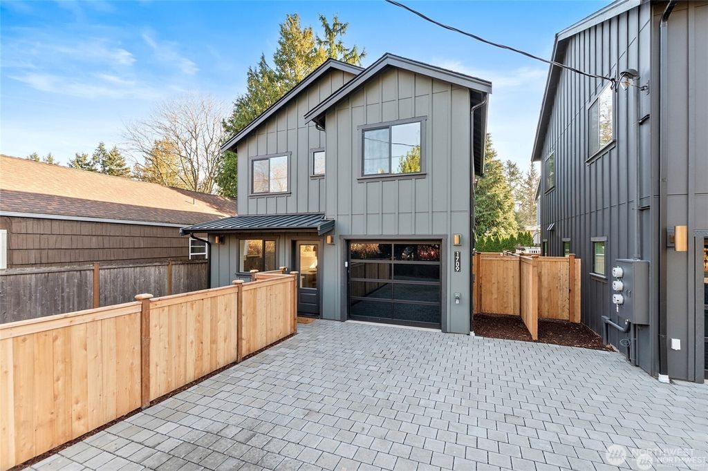 Photo of 1709 NE 117th Street, Seattle, WA 98125 (MLS # 2489222)