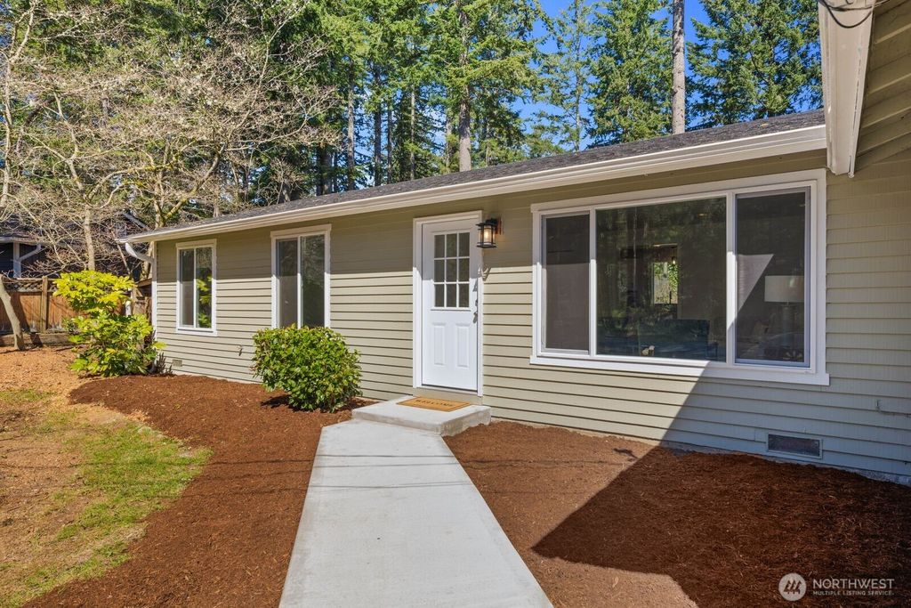Photo of 43110 SE 173rd Place, North Bend, WA 98045 (MLS # 2504037)