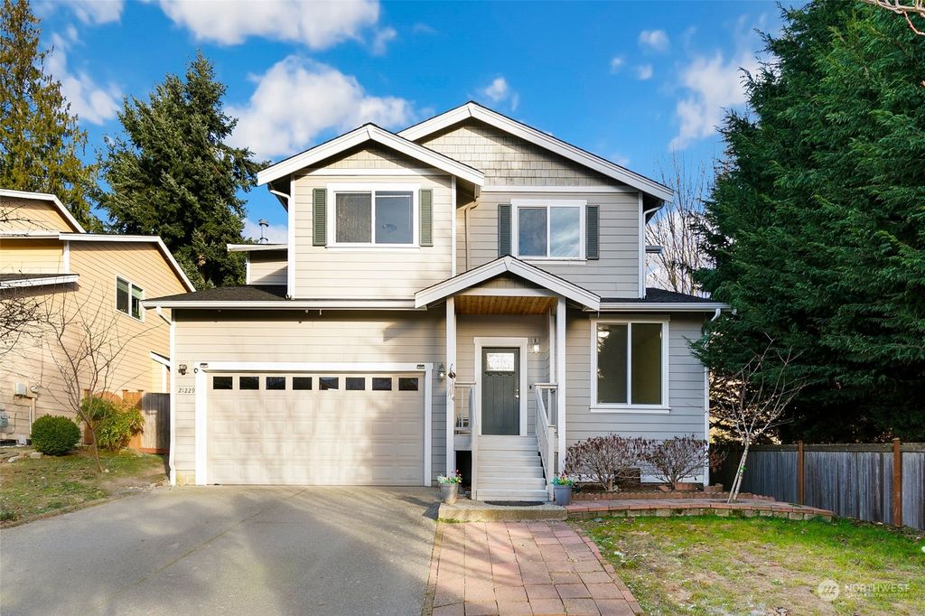 Photo of 21229 35th Avenue SE, Bothell, WA 98021 (MLS # 2191638)