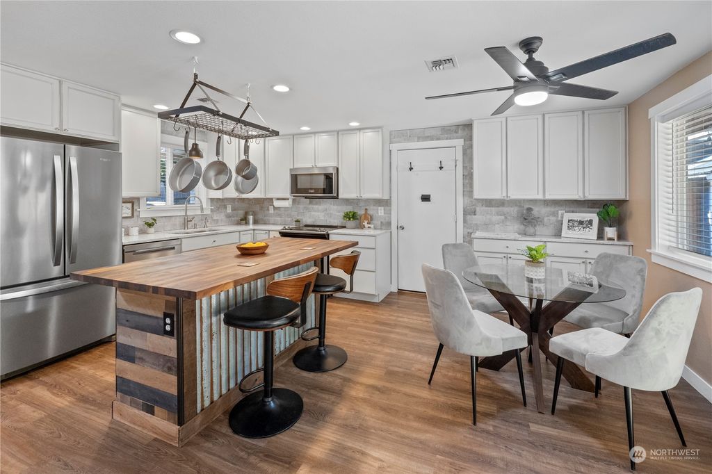 listing image 9368101429083605610