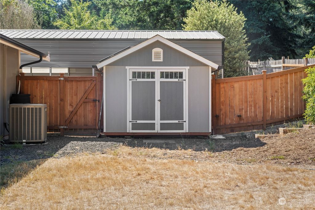 listing image 9367022696392660880
