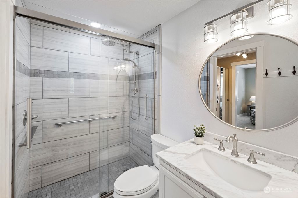 listing image 9364041292588545300