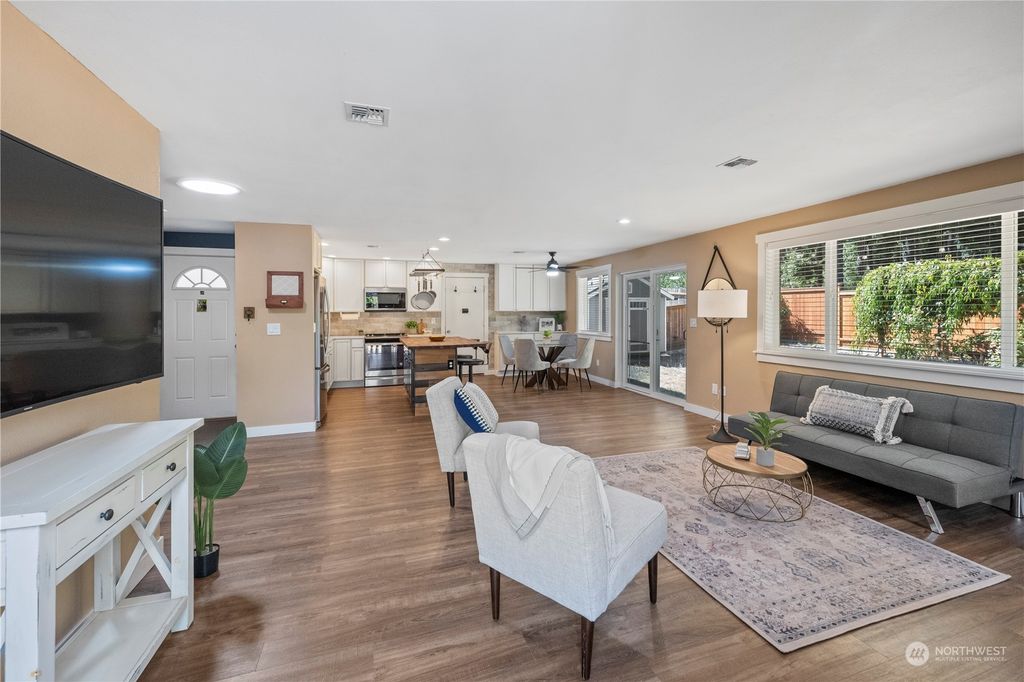listing image 9363903539747988331