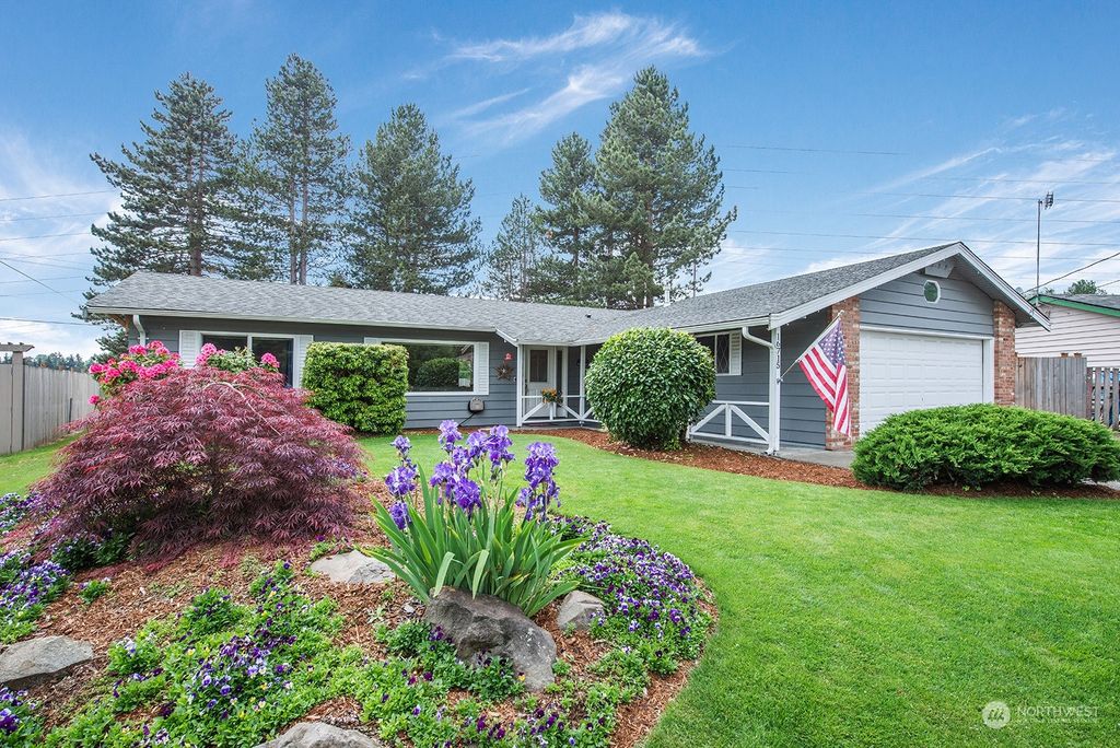 Photo of 16715 116th Place SE, Renton, WA 98058 (MLS # 2066697)
