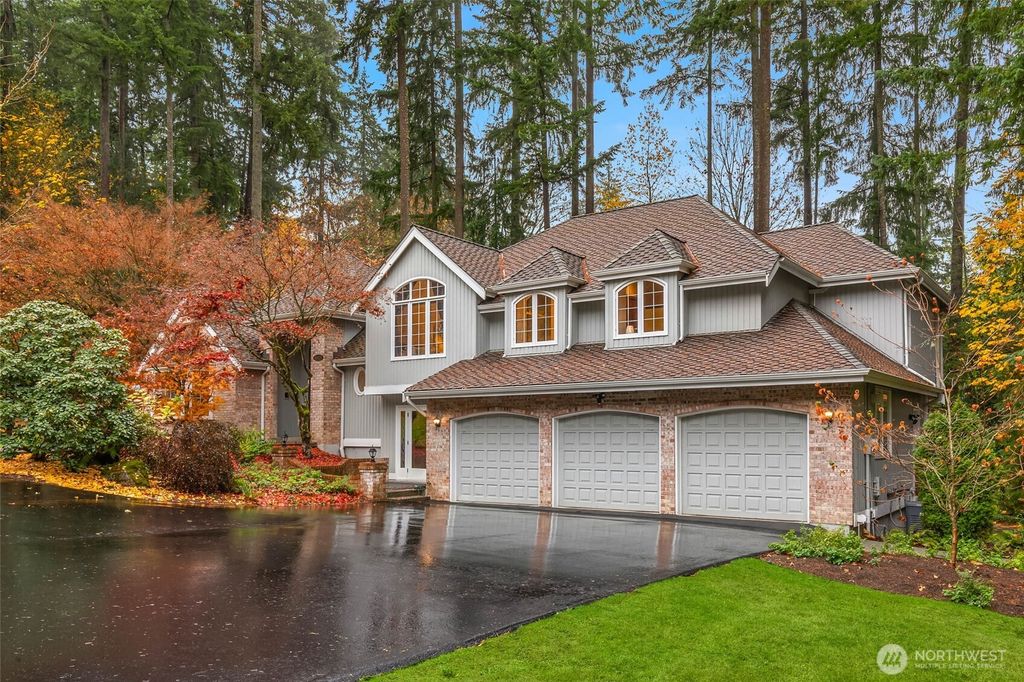 Photo of 16424 NE 169th Place, Woodinville, WA 98072 (MLS # 2455194)