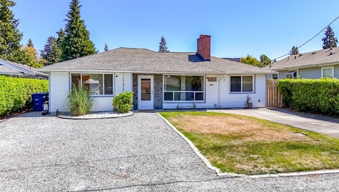 Photo of 16016 12th Avenue SW, Burien, WA 98166 (MLS # 2564698)