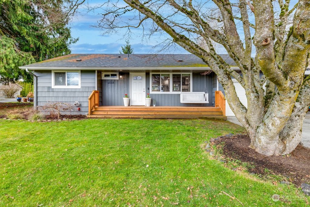 Photo of 7328 51st Avenue NE, Marysville, WA 98270 (MLS # 2209869)