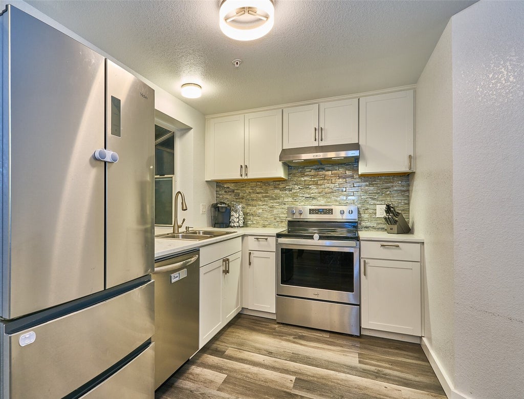 Photo of 17404 Ambaum Boulevard S #301, Burien, WA 98148 (MLS # 2599964)
