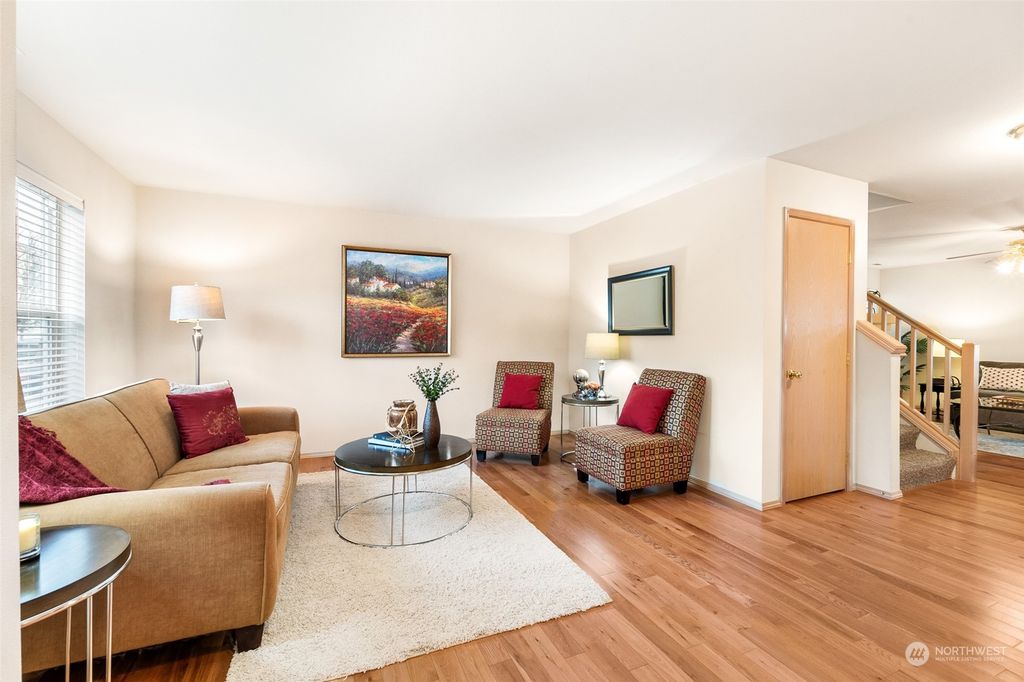 Photo of 319 Index Avenue SE, Renton, WA 98056 (MLS # 2025649)