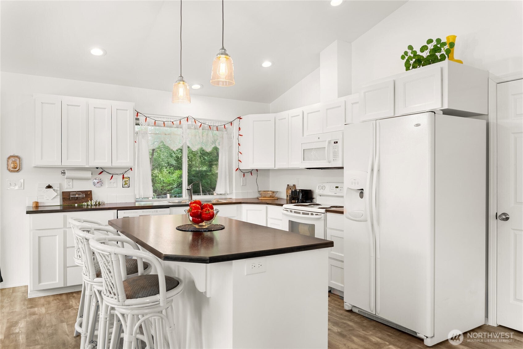 203 2nd St