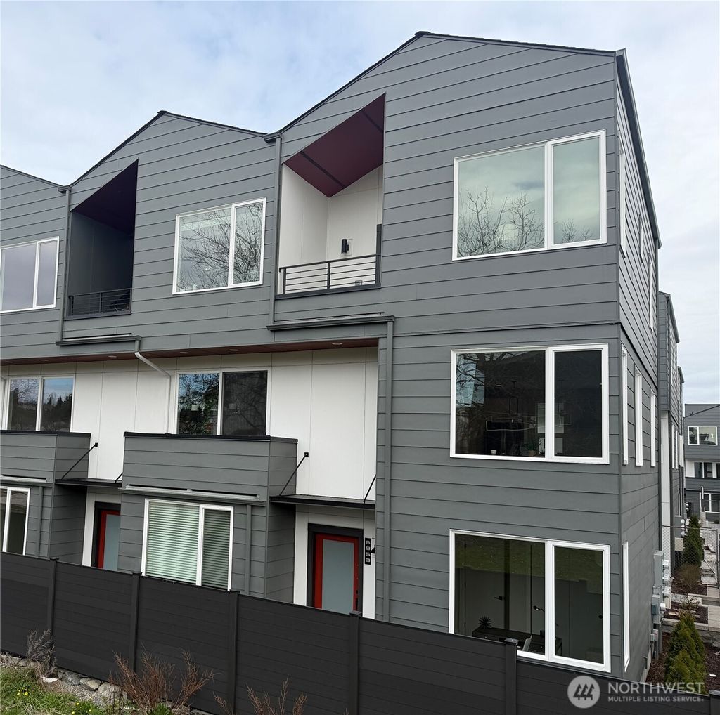 Photo of 6953 42nd Avenue S, Seattle, WA 98118 (MLS # 2502141)