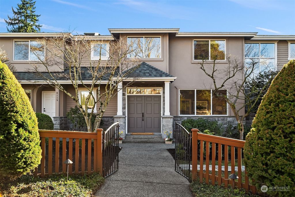 Photo of 6115 111th Avenue NE, Kirkland, WA 98033 (MLS # 2201555)