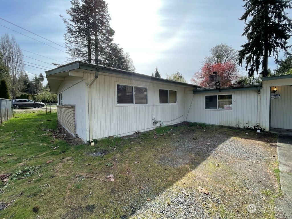 Photo of 30505 21st Avenue SW, Federal Way, WA 98023 (MLS # 2216548)