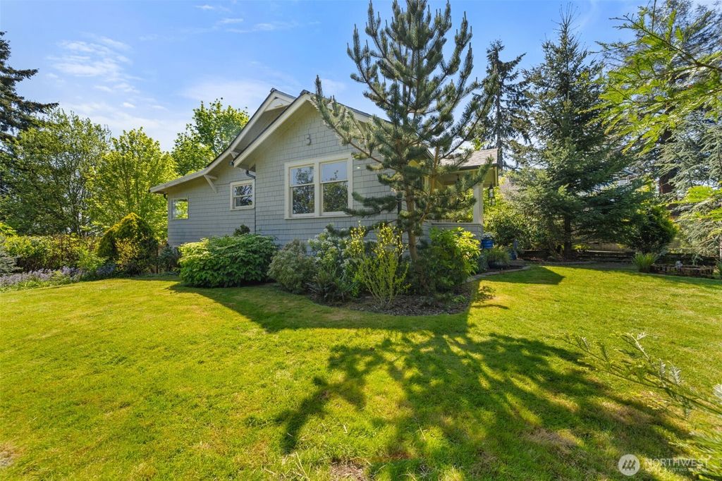 Photo of 14110 55th Avenue S, Tukwila, WA 98168 (MLS # 2369876)