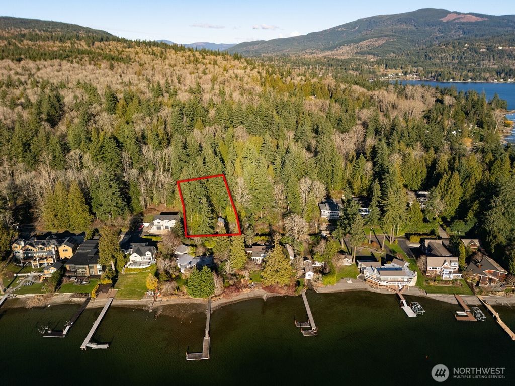 Photo of 2111 Dellesta Drive, Bellingham, WA 98226 (MLS # 2525980)