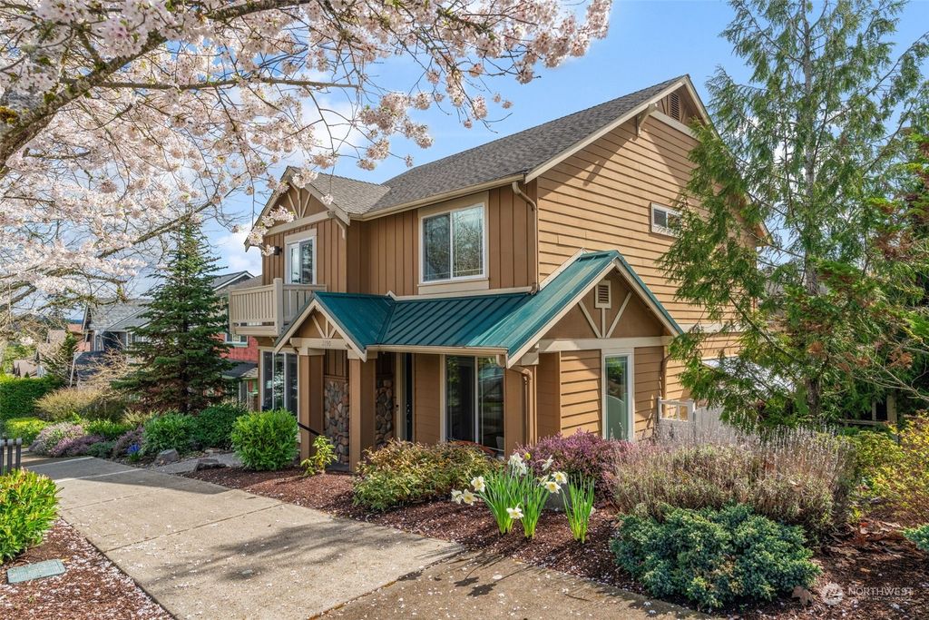 Photo of 2190 NW Coyote Creek Lane, Issaquah, WA 98027 (MLS # 2214321)