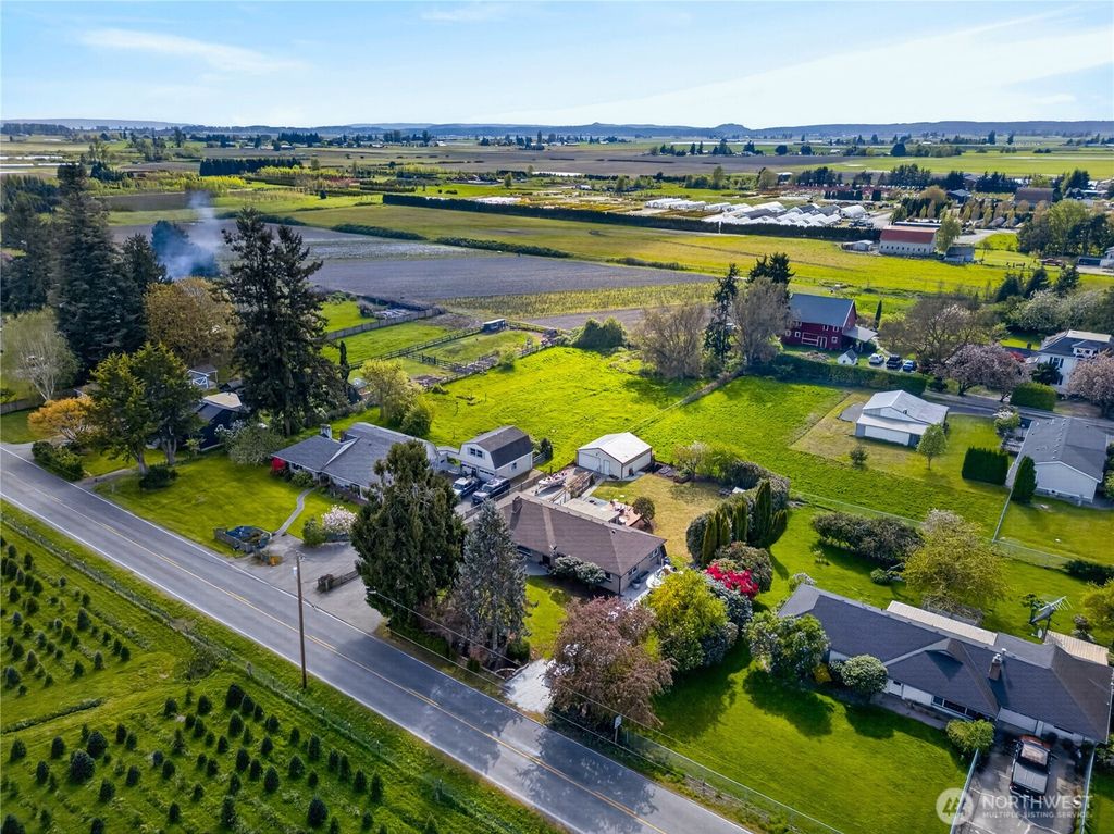 Photo of 15548 Penn Road, Mount Vernon, WA 98273 (MLS # 2514262)