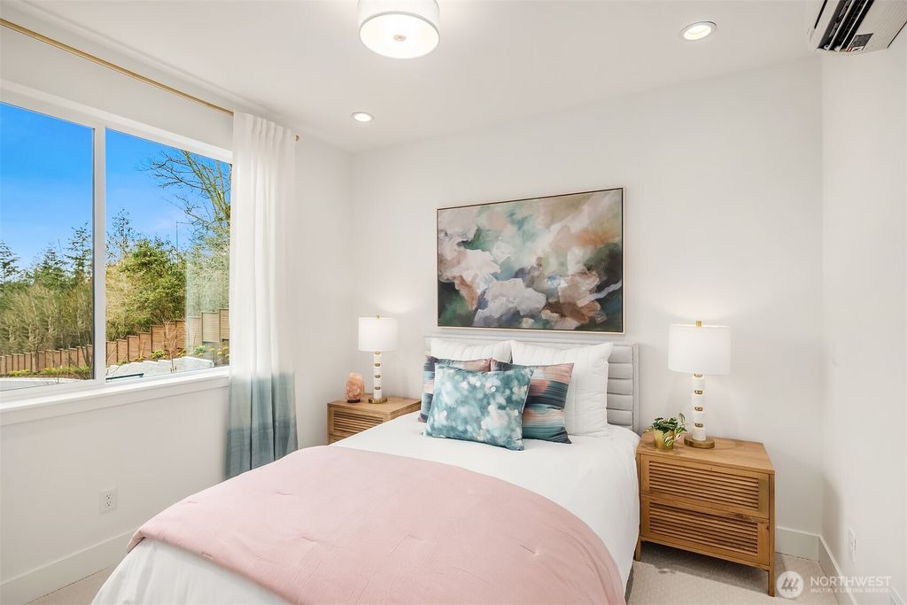 Photo of 10832 (HS 86) 120TH Lane NE #D, Kirkland, WA 98033 (MLS # 2446712)