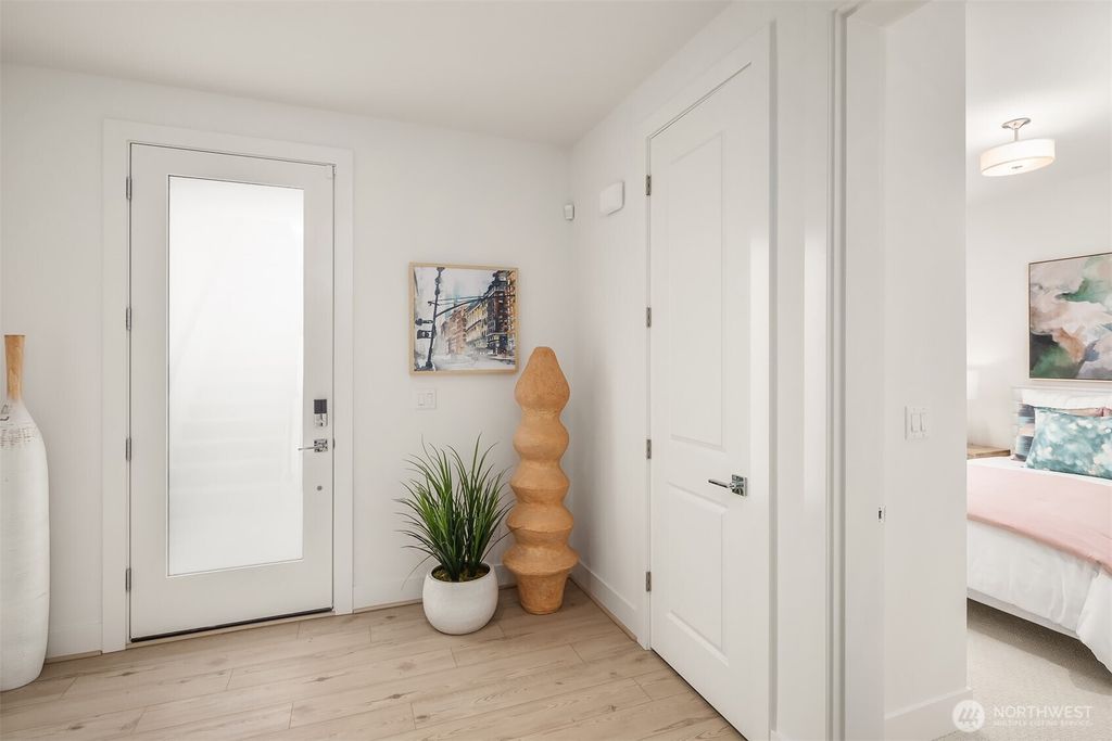 Photo of 10832 (HS 86) 120TH Lane NE #D, Kirkland, WA 98033 (MLS # 2446712)