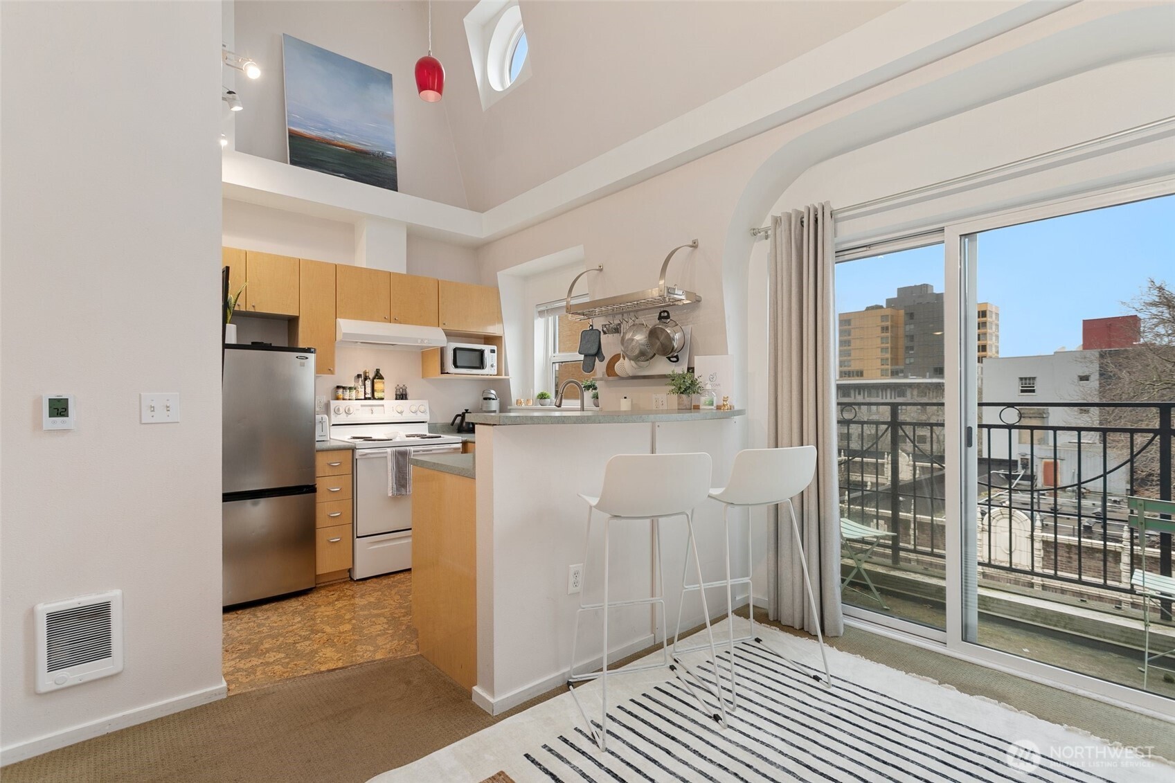 425 Vine Street 708