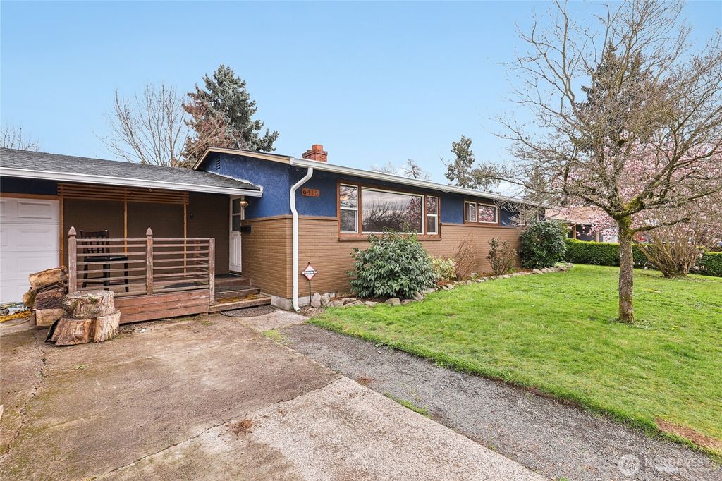 Photo of 6415 NW Firwood Drive, Vancouver, WA 98665 (MLS # 2493473)