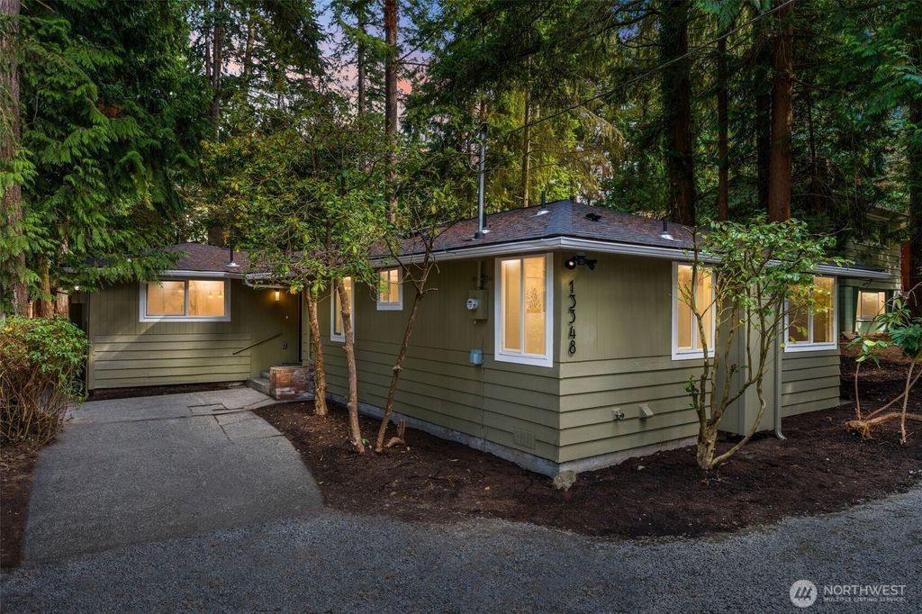 Photo of 13348 11th Avenue NE, Seattle, WA 98125 (MLS # 2439038)