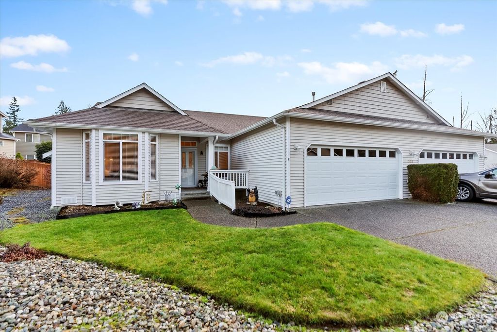 Photo of 13619 Beverly Park Road #2-A, Lynnwood, WA 98087 (MLS # 2203185)