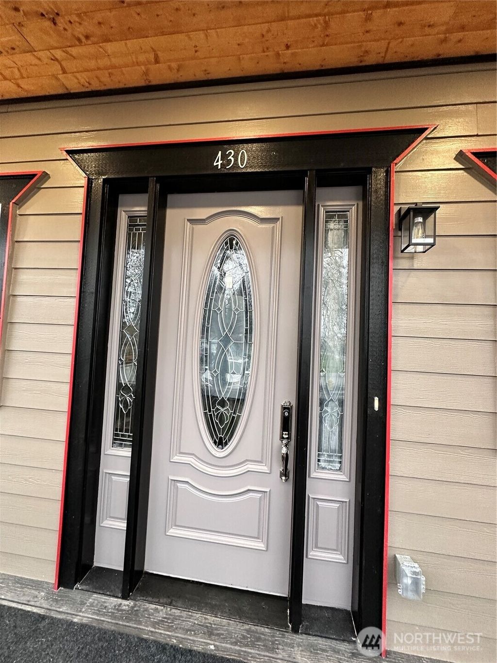 Photo of 430 E Curtis St, Aberdeen, WA 98520 (MLS # 2467223)