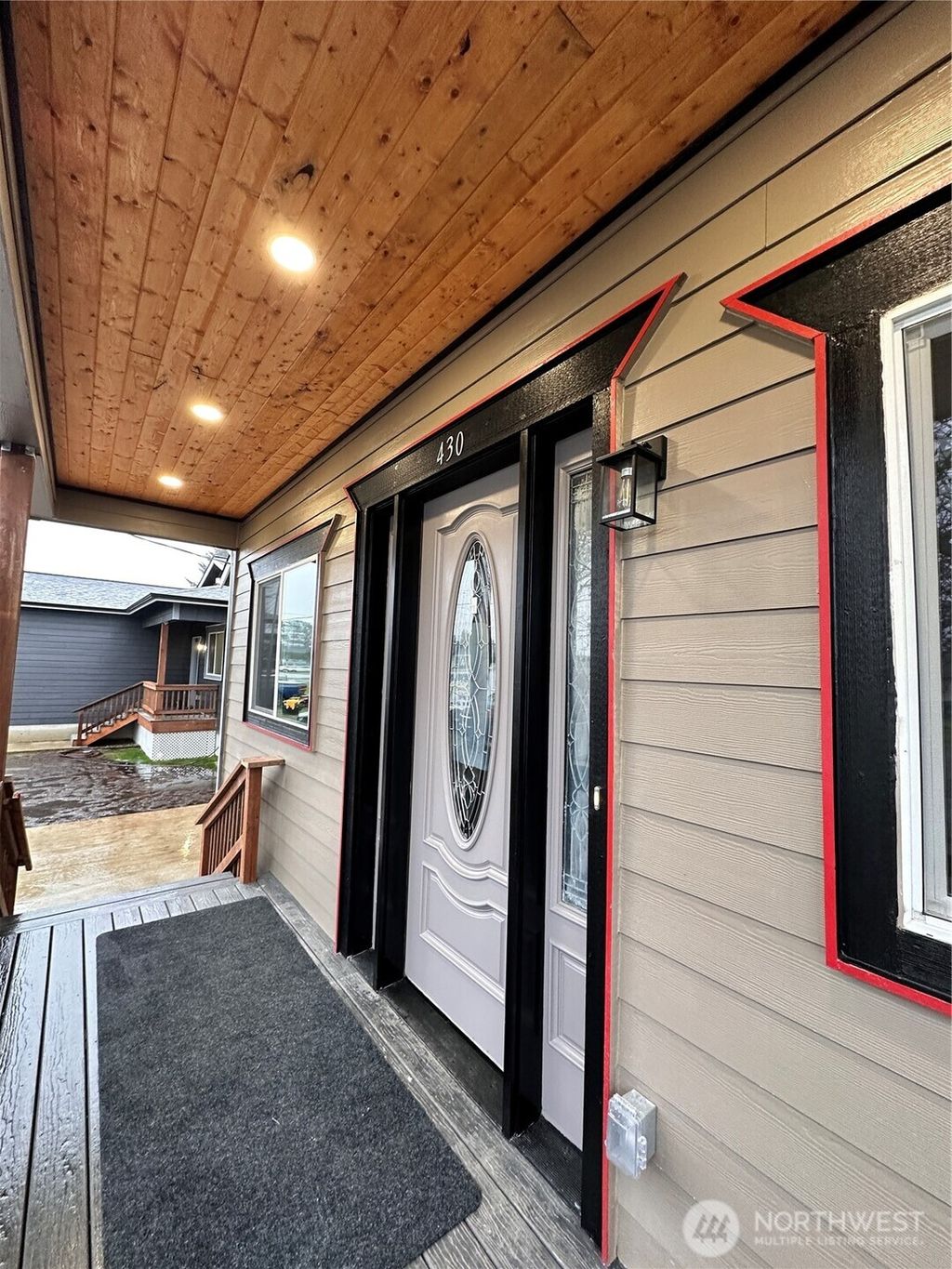 Photo of 430 E Curtis St, Aberdeen, WA 98520 (MLS # 2467223)