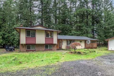 Photo of 4028 107th Avenue SW, Olympia, WA 98512 (MLS # 2461751)