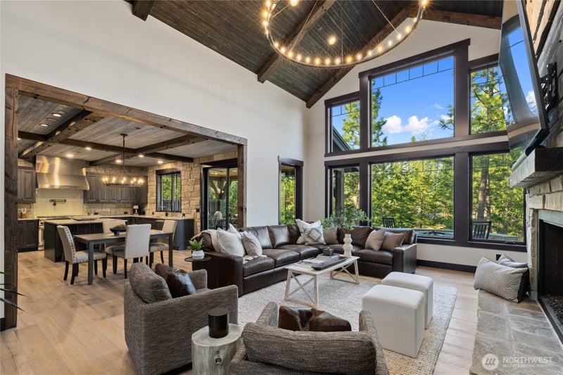 1051 Southern Star Lane