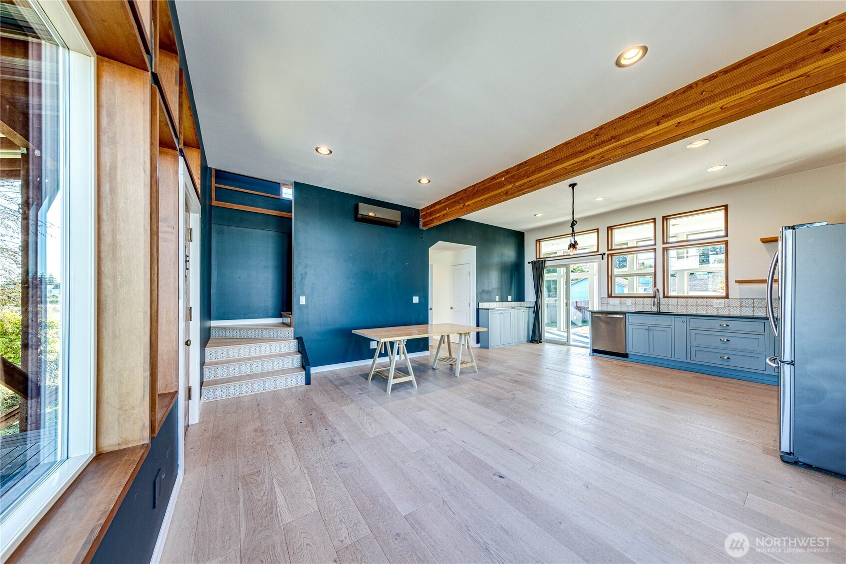 1816 W 5th Street