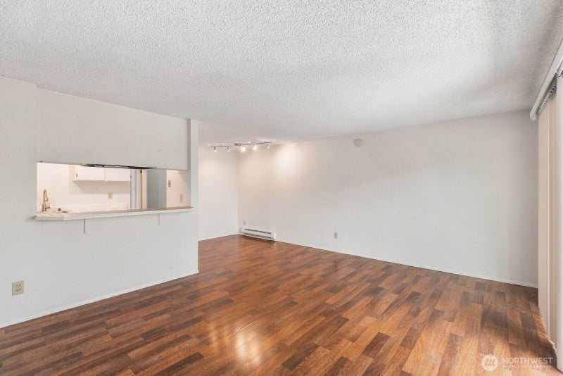 762 Hayes Street 23