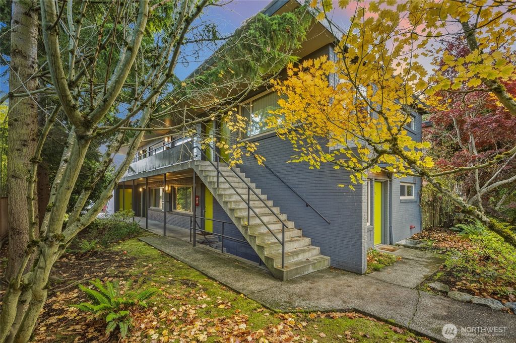 Photo of 5505 NE 65th Street, Seattle, WA 98115 (MLS # 2448363)