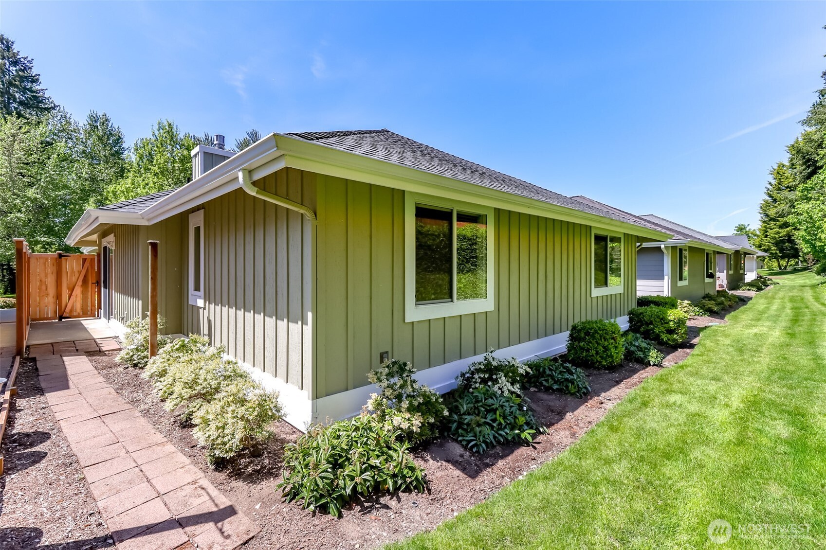 4525 7th Street SE 8