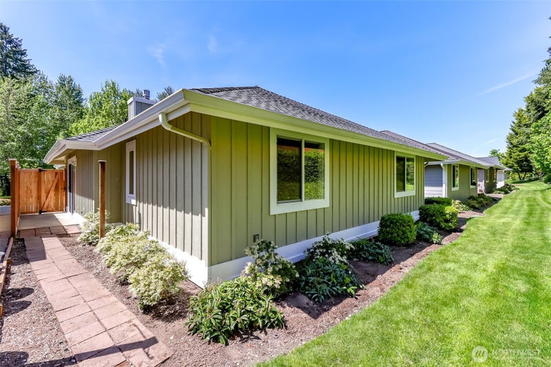 4525 7th Street SE 8