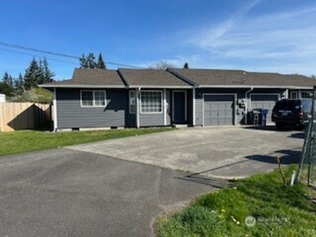 Photo of 8429 44th Drive NE, Marysville, WA 98270 (MLS # 2405220)