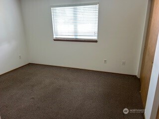 8429 44th Drive NE