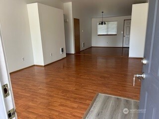 8429 44th Drive NE