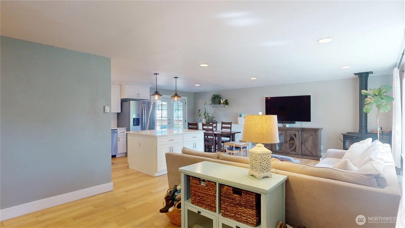3000 NE 73rd Street