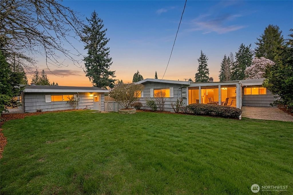 Photo of 1279 149th Place SE, Bellevue, WA 98007 (MLS # 2496826)